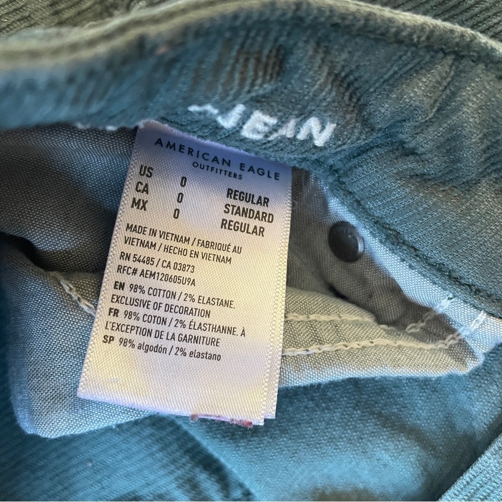 American Eagle mom straight jean corduroy - Picture 6 of 9